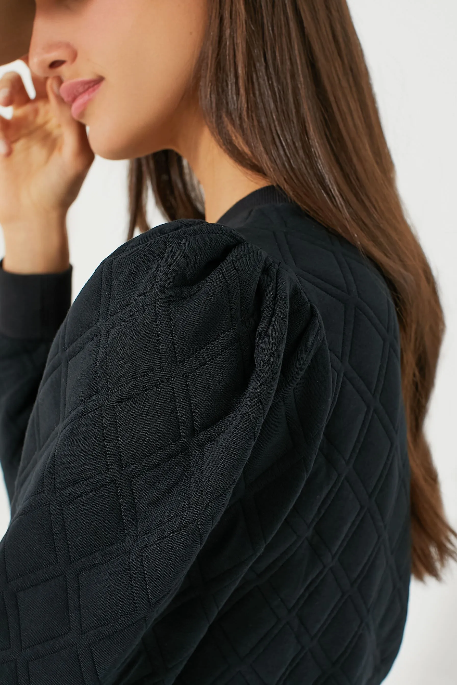 Black Puff Sleeve Campbell Pullover