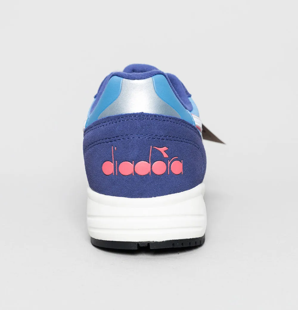 Diadora N902 Trainers Blue Aster/Mazarine Blue