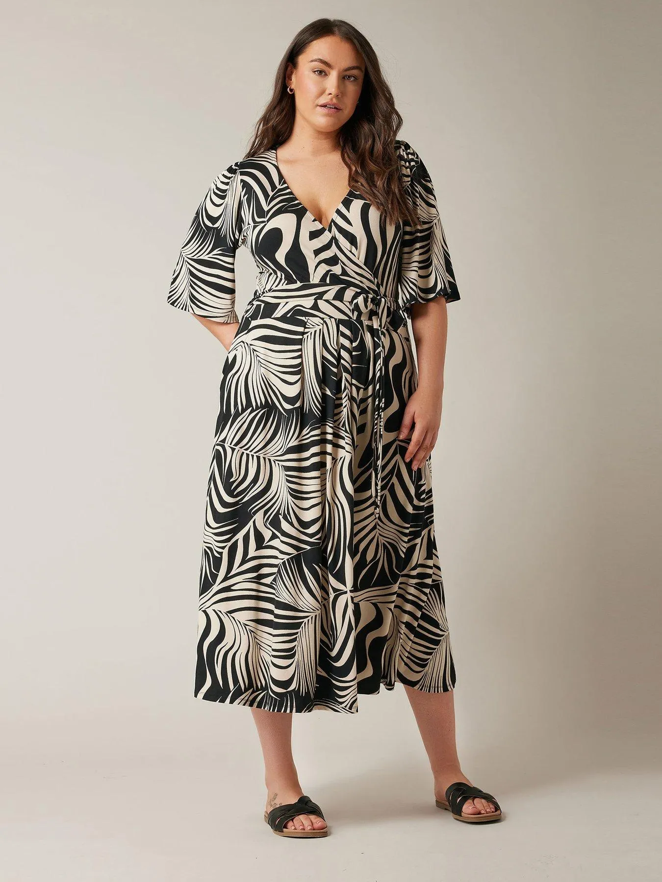 Evans Angel Sleeve Wrap Dress - Natural Black Palm