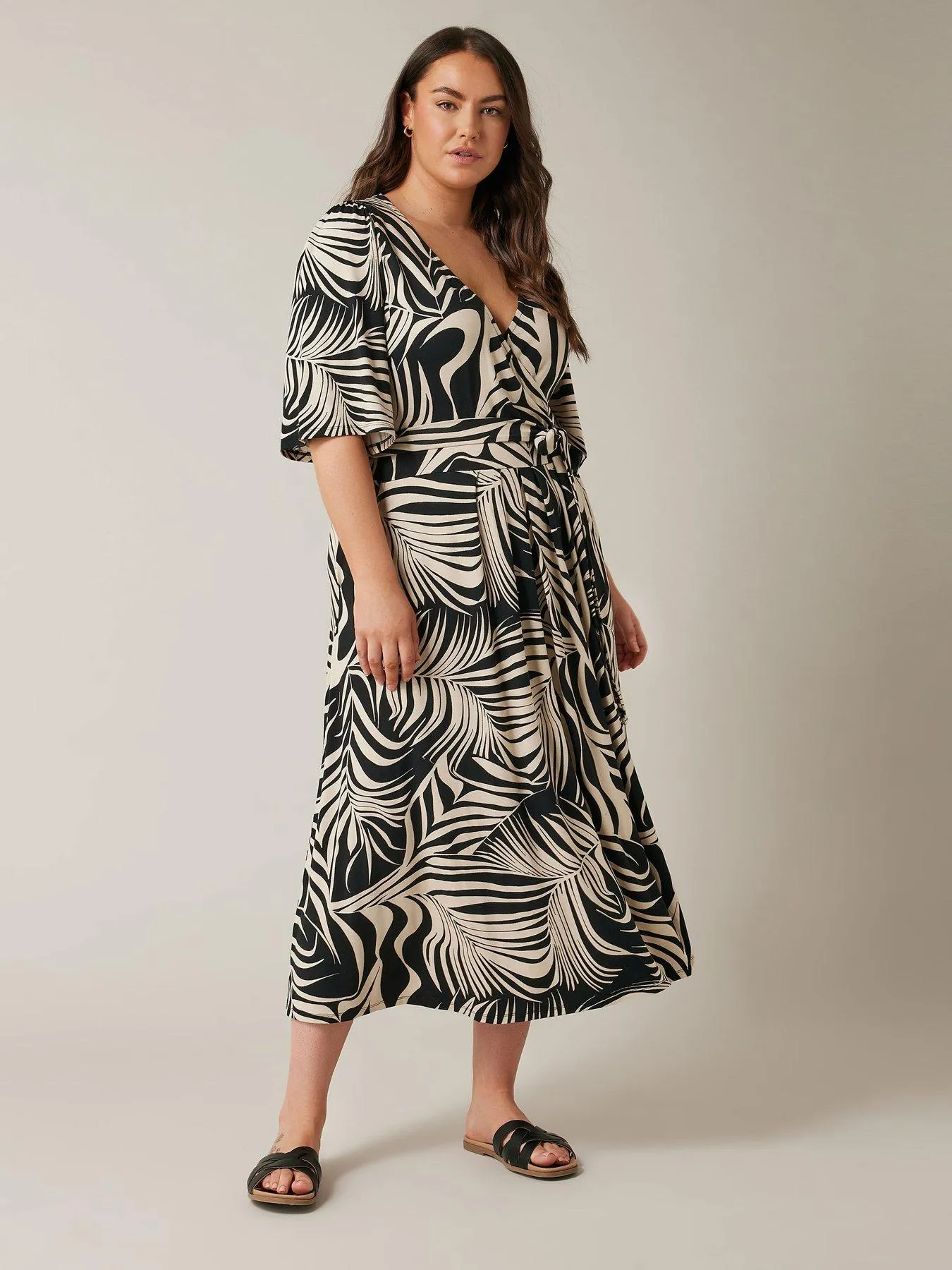 Evans Angel Sleeve Wrap Dress - Natural Black Palm