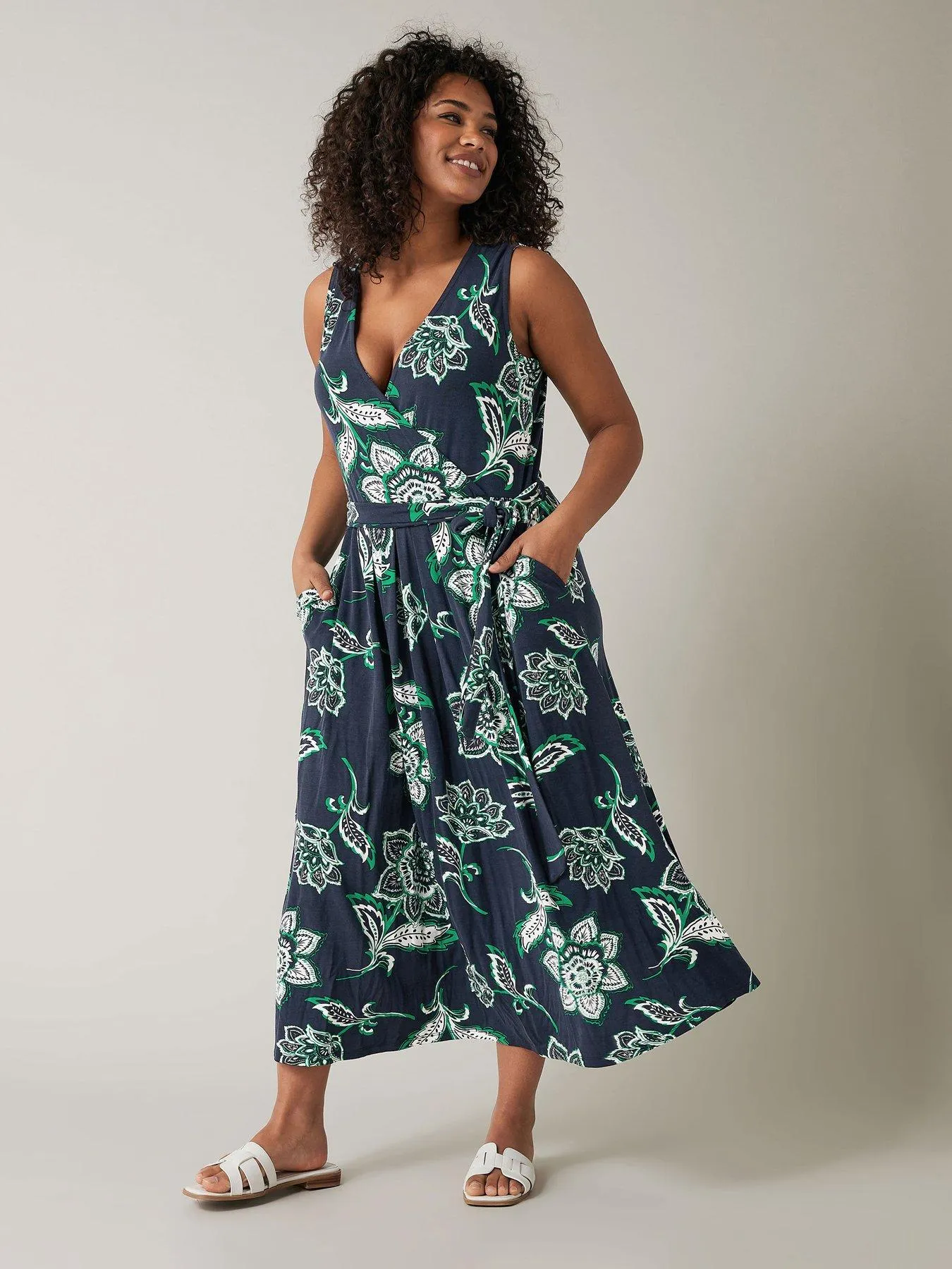 Evans Sleeveless Wrap Dress - Navy/green Paisley