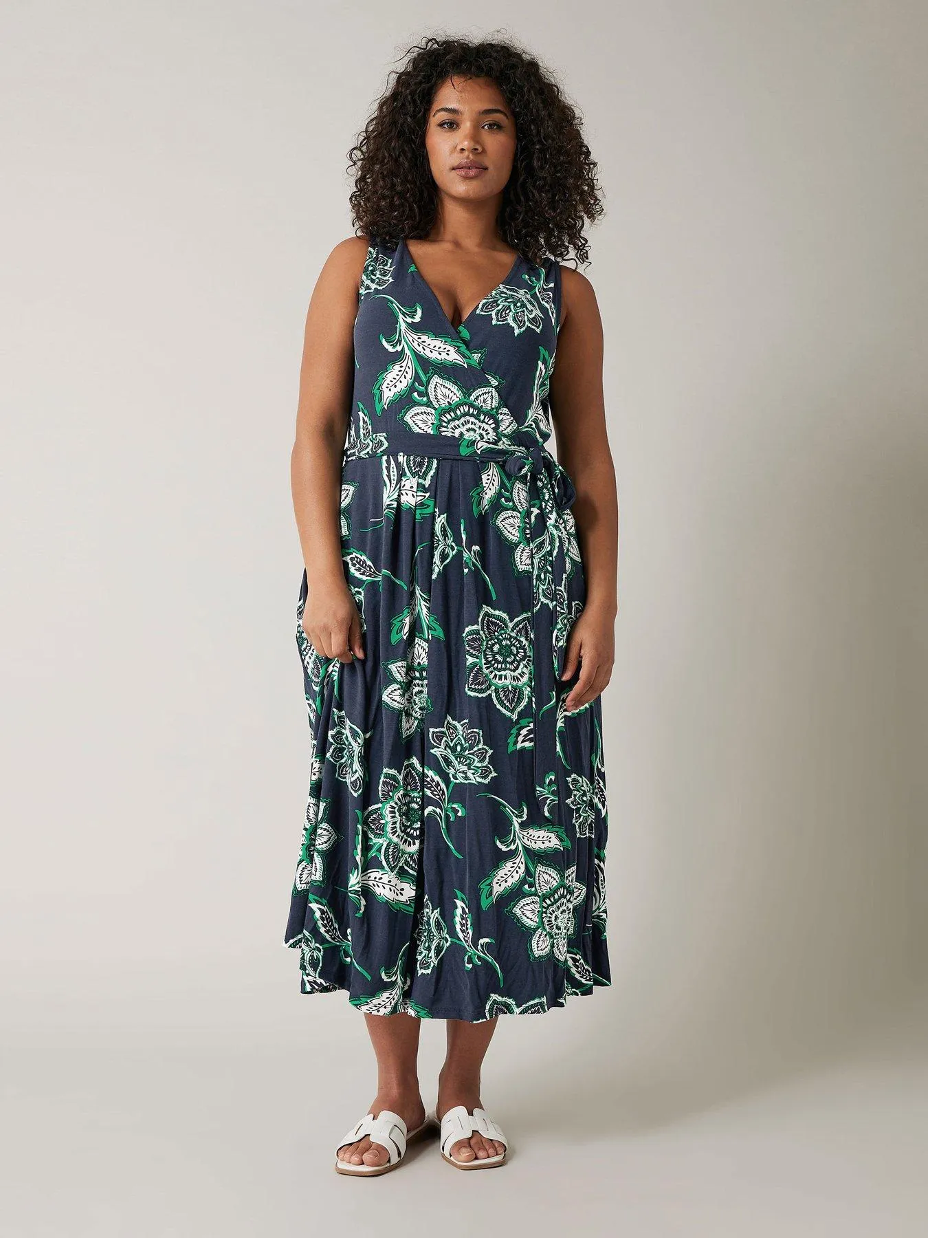 Evans Sleeveless Wrap Dress - Navy/green Paisley