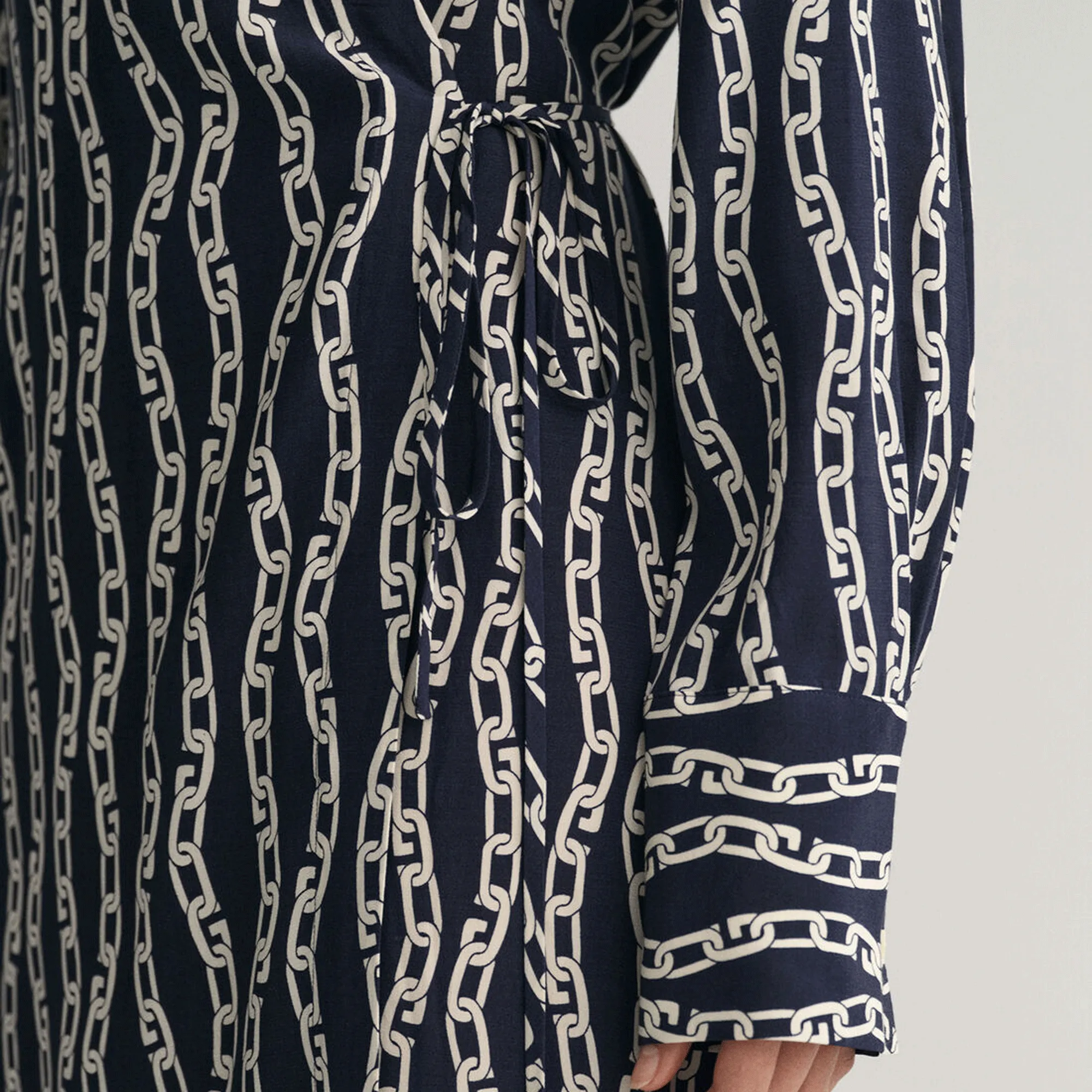 GANT Chain Print Wrap Dress | Navy