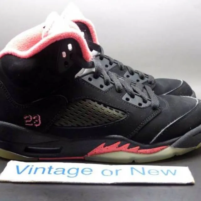 Girls' nike air jordan v 5 black alarming pink retro gs 2011 sz 3.5y