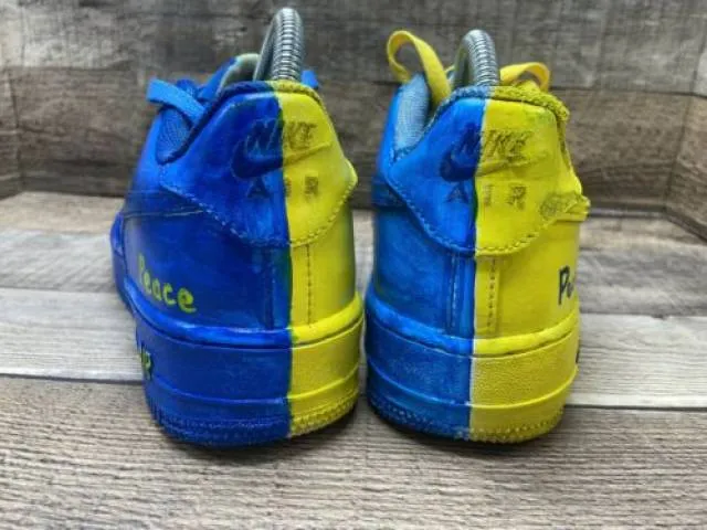 Nike air force 1 low ukraine flag dh2920-111 youth sz 6.5y women sz 8 preowned