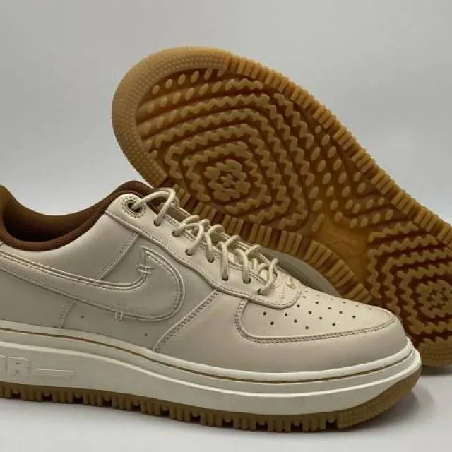 Nike air force 1 luxe pecan