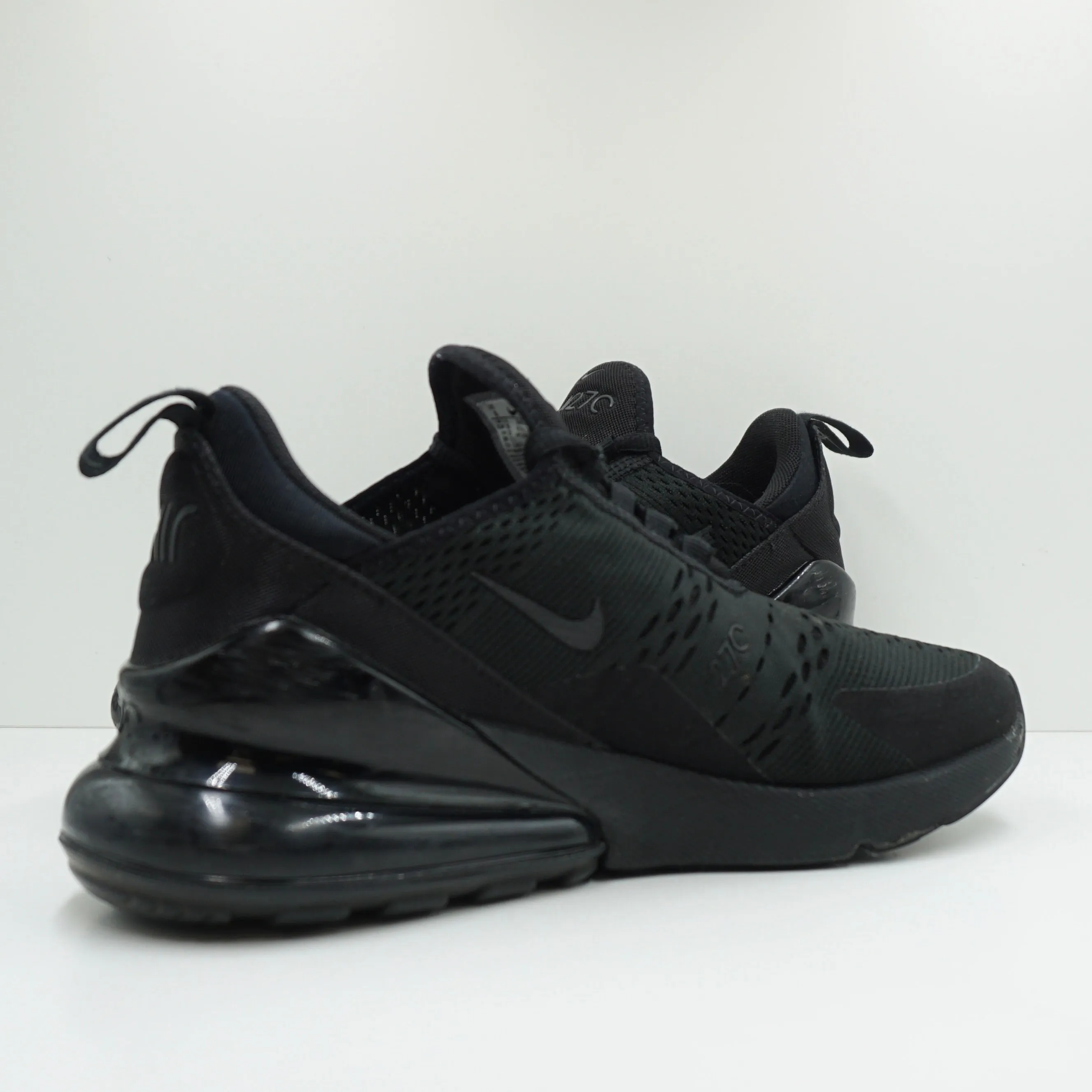 Nike Air Max 270 Triple Black (W)