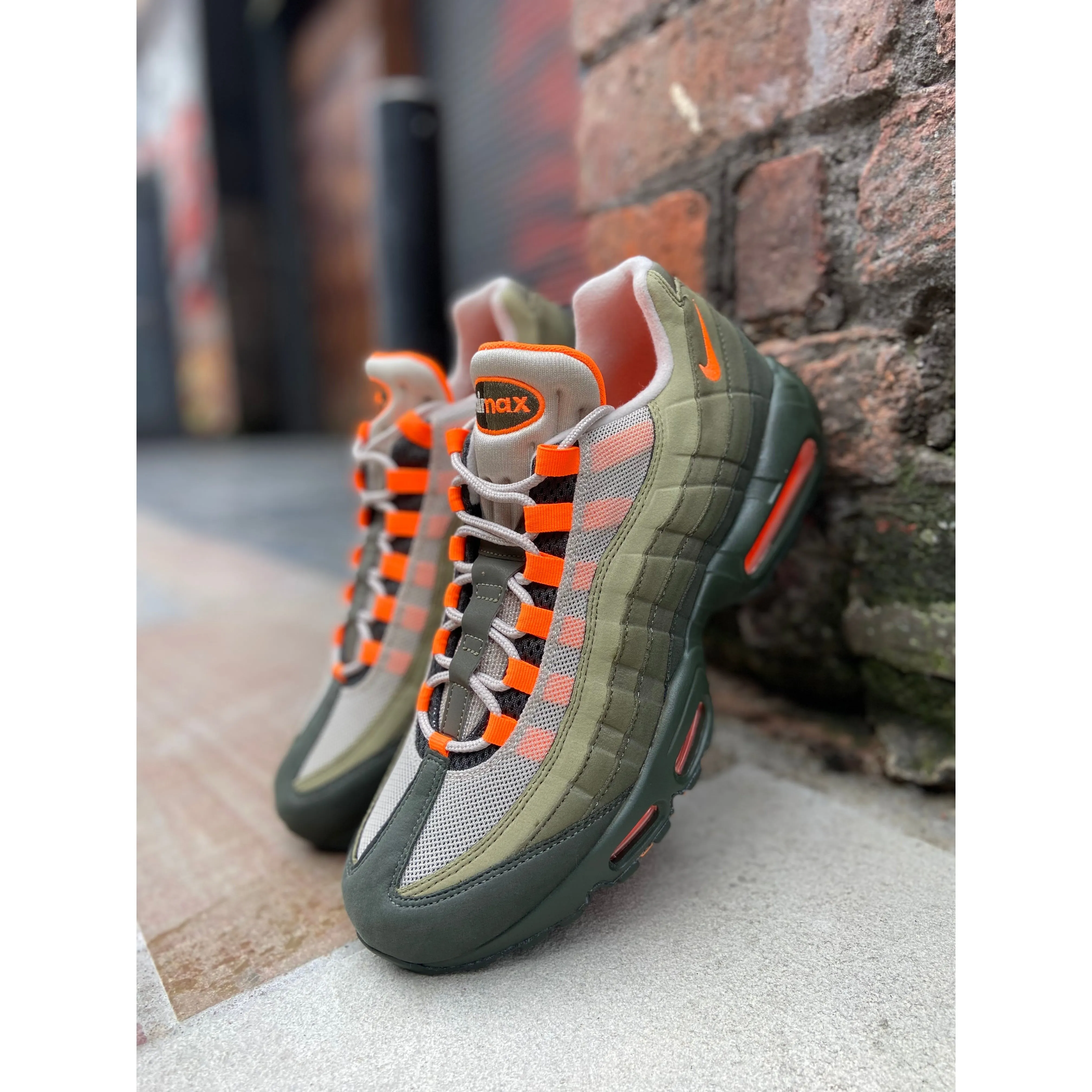 Nike Air Max 95 OG Neutral Olive Total Orange