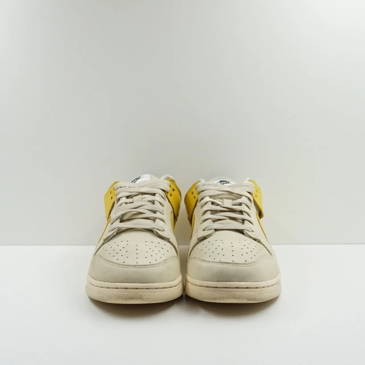 Nike Dunk Low LX Banana (W)