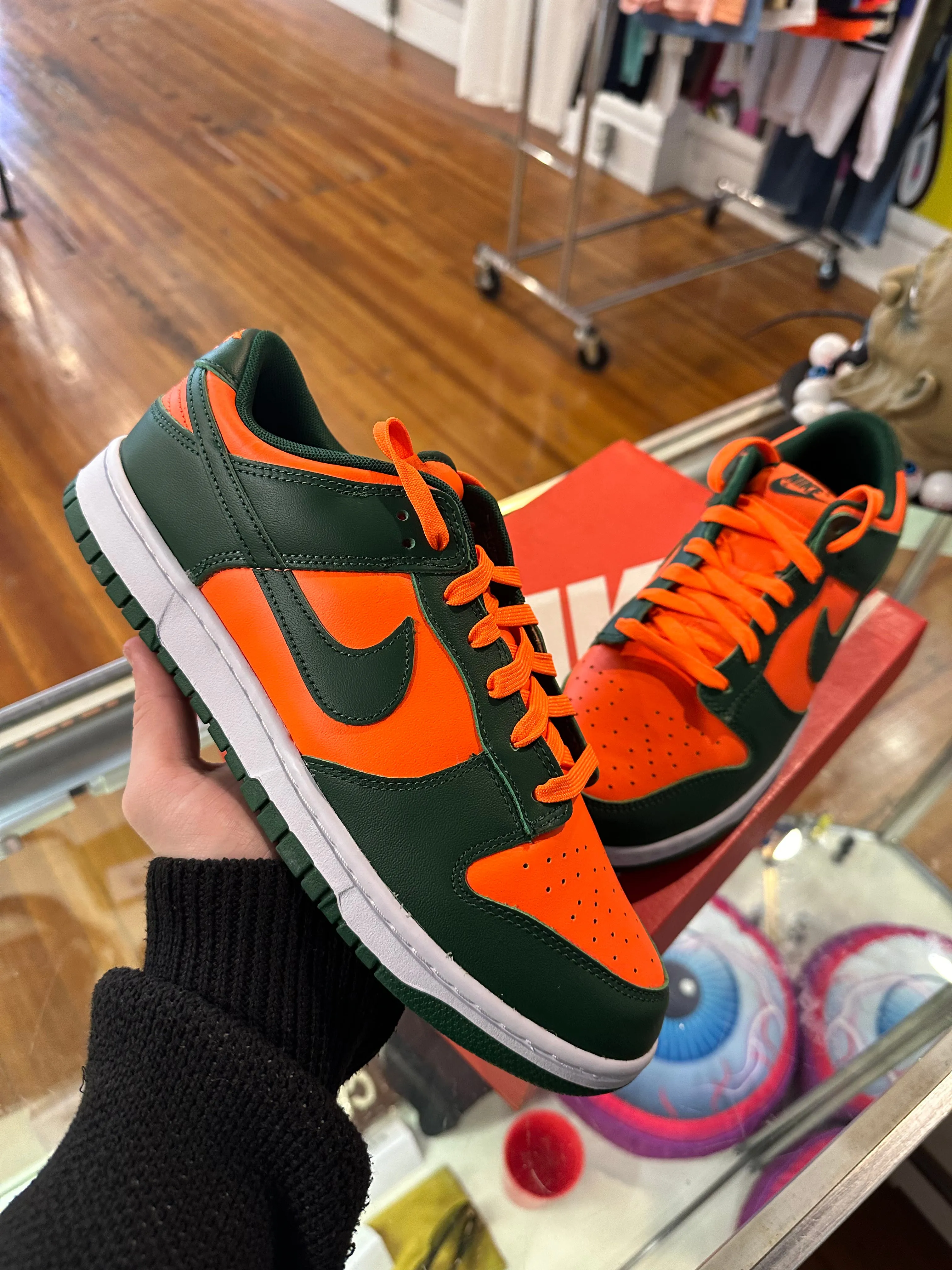 Nike Dunk Low “Miami Hurricanes”