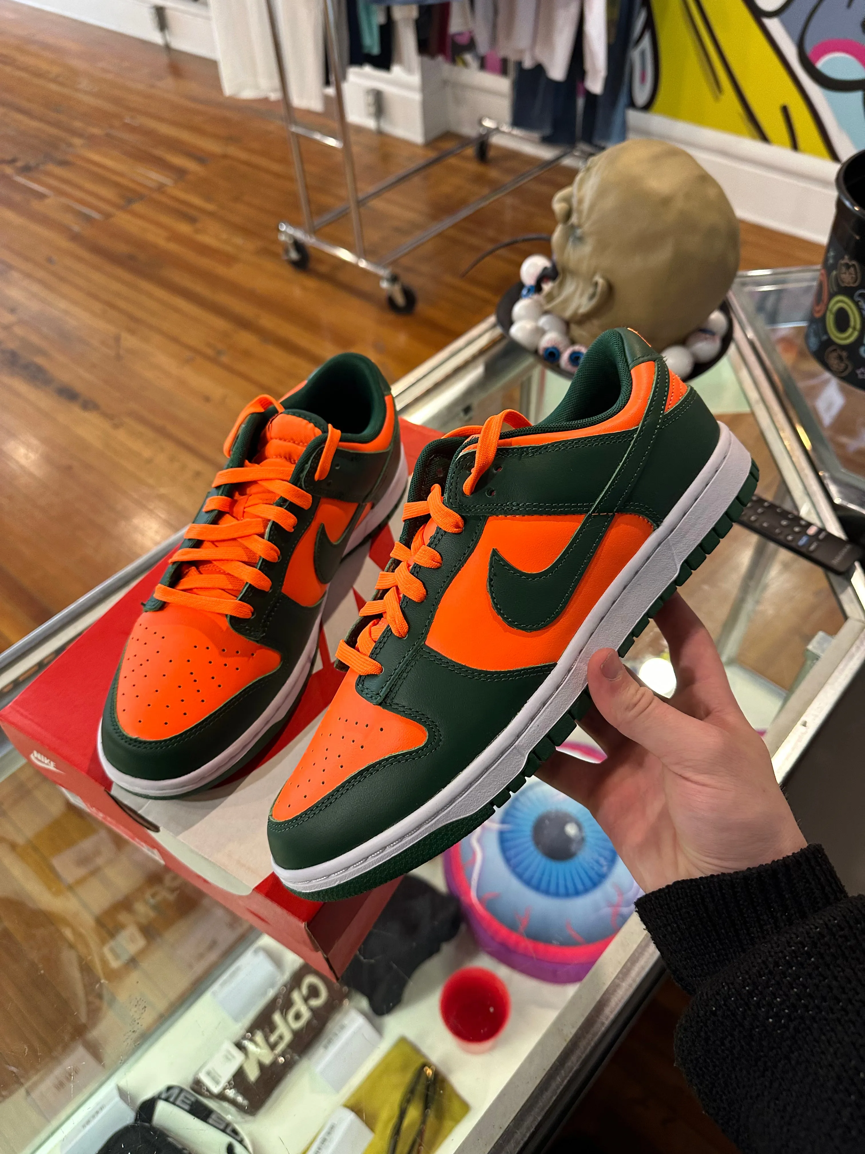 Nike Dunk Low “Miami Hurricanes”