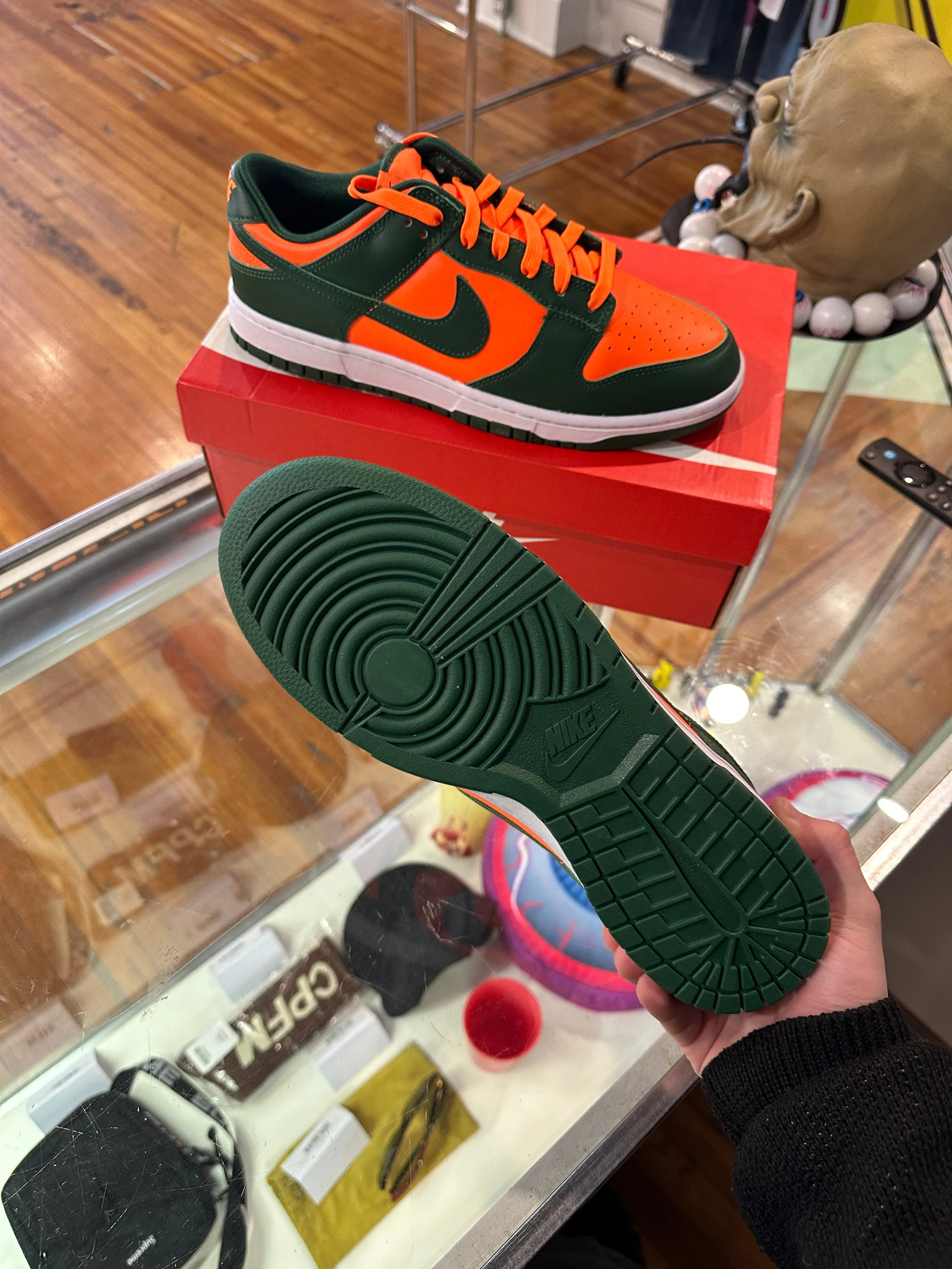 Nike Dunk Low “Miami Hurricanes”