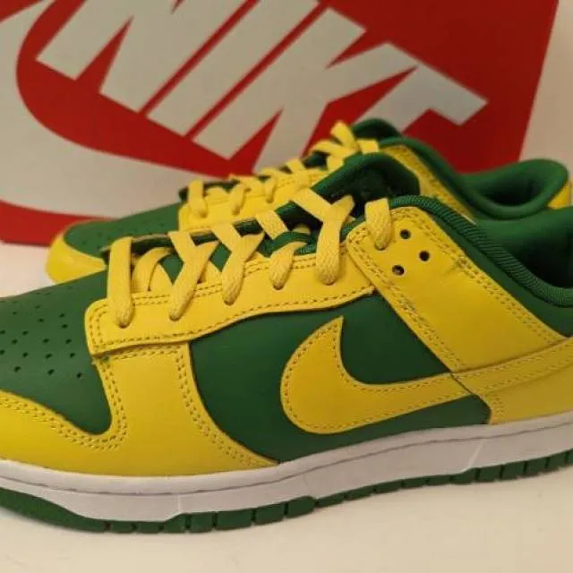 Nike dunk low reverse brazil