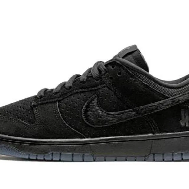 Nike Dunk Low SP "Undefeated - Black"