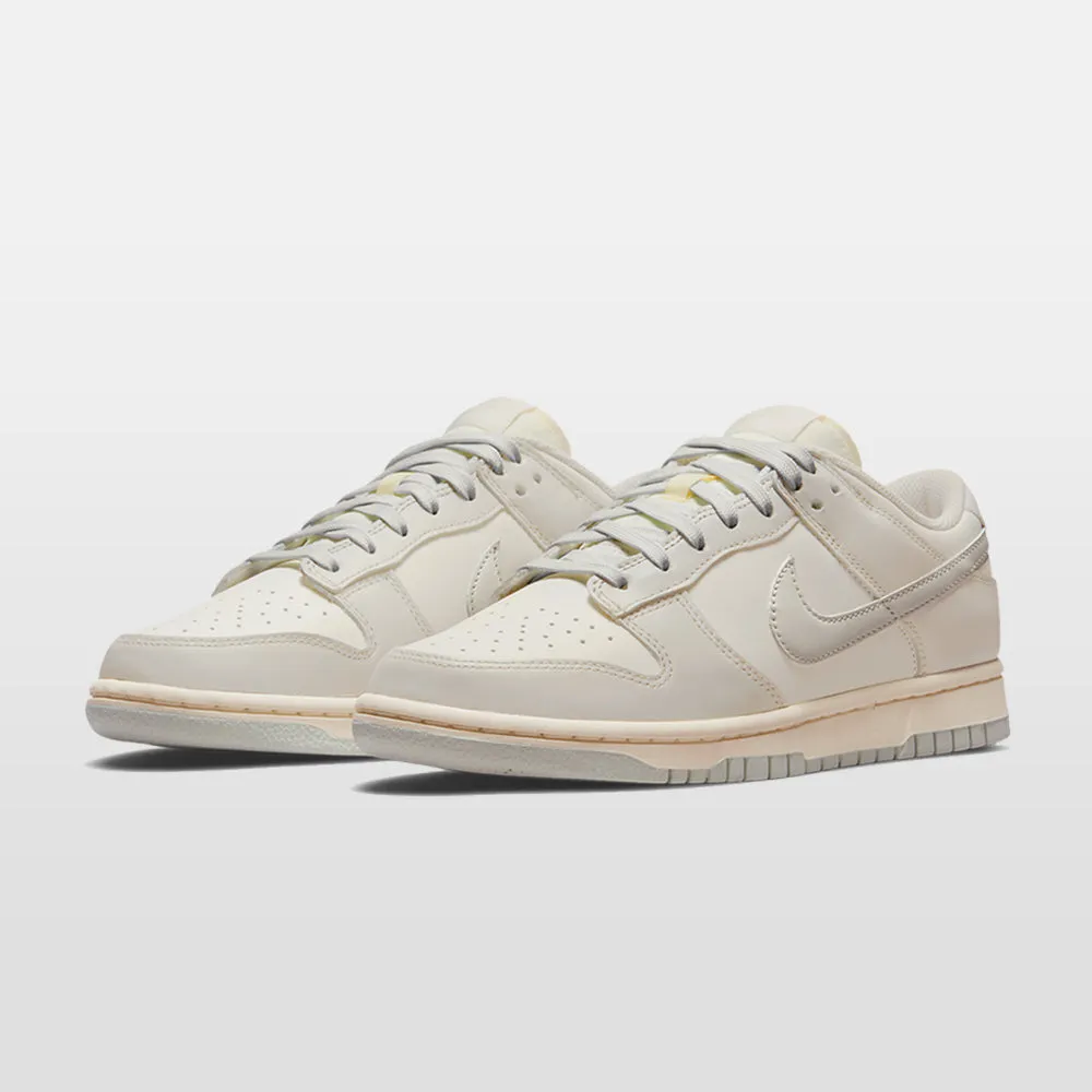 Nike Dunk "Bone" Low (W)