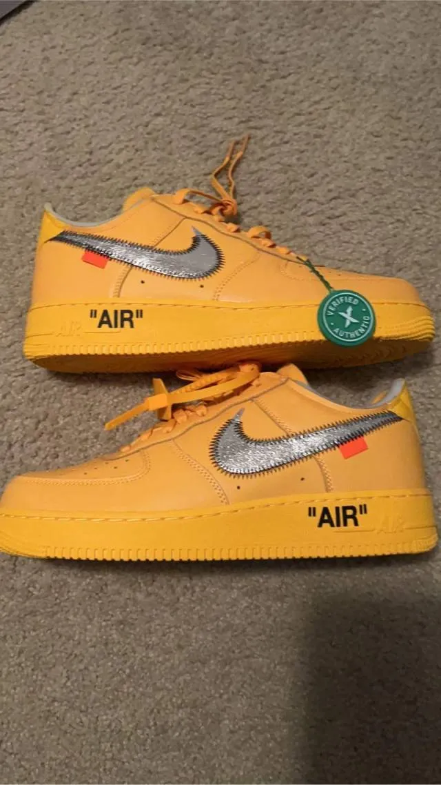 Nike off white air force one university gold