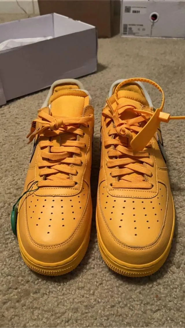 Nike off white air force one university gold