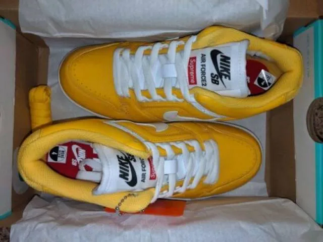 Nike x supreme sb air force 2 low yellow maize/white af2 mens 4 / womens 6