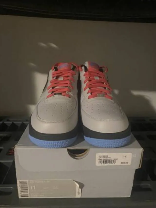 Size 11 - nike air force 1 '07 flamingo