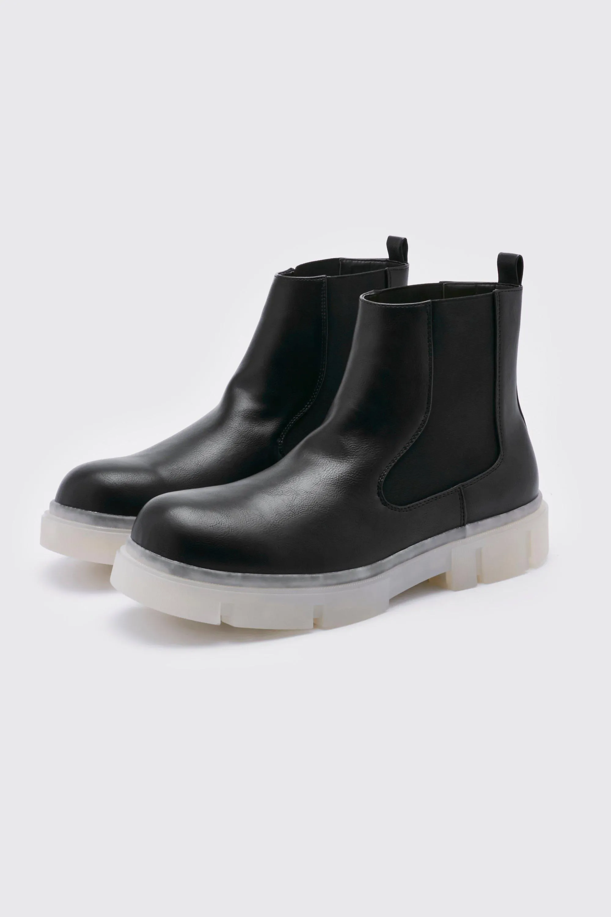 Track Sole Angled Gusset Chelsea Boot | boohooMAN UK